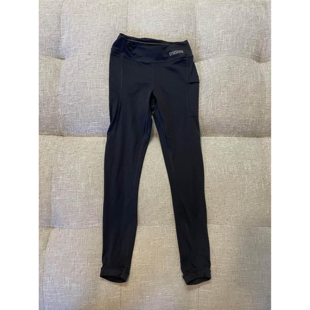 Black gymshark leggings